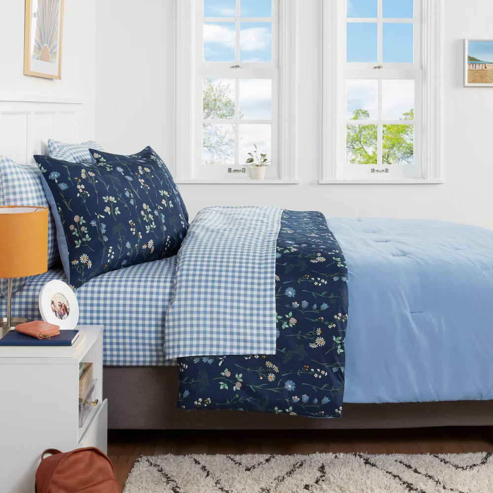 7pc King Floral Printed Microfiber Reversible Comforter & Sheets Set Navy -